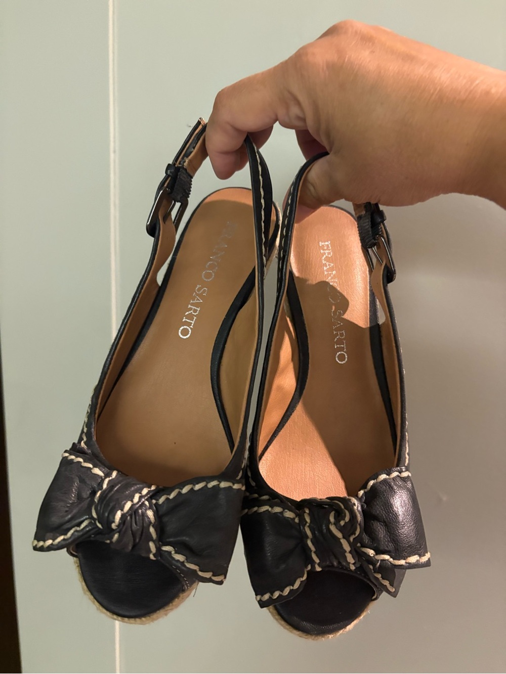 Franco Sarto Camila Black Leather Slingback Wedge Sandals Bow Detail Size 5